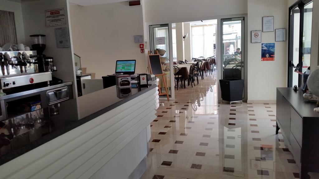 Hotel Tosi Riccione Extérieur photo