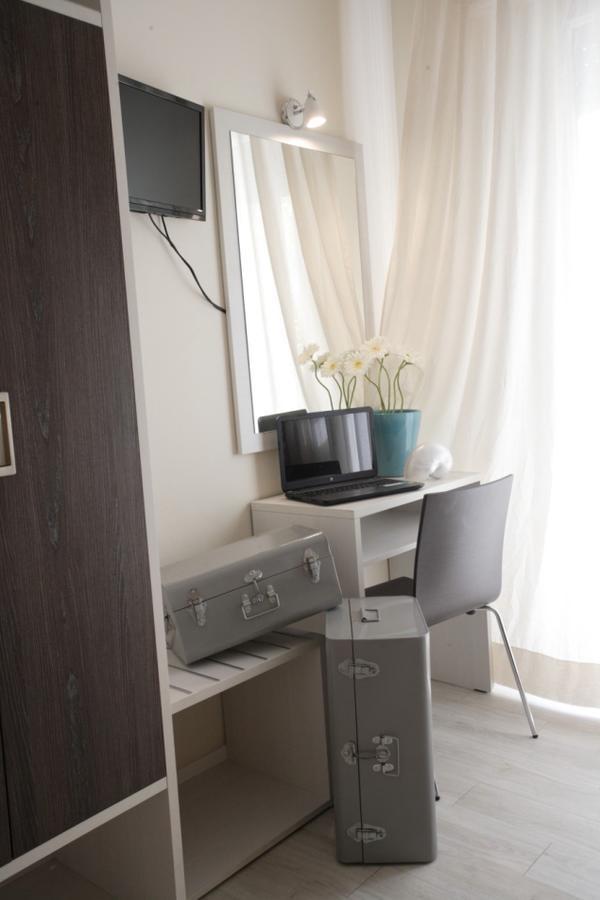 Hotel Tosi Riccione Extérieur photo